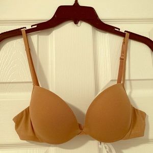 La Perla nude 36A bra NEW WITH TAG